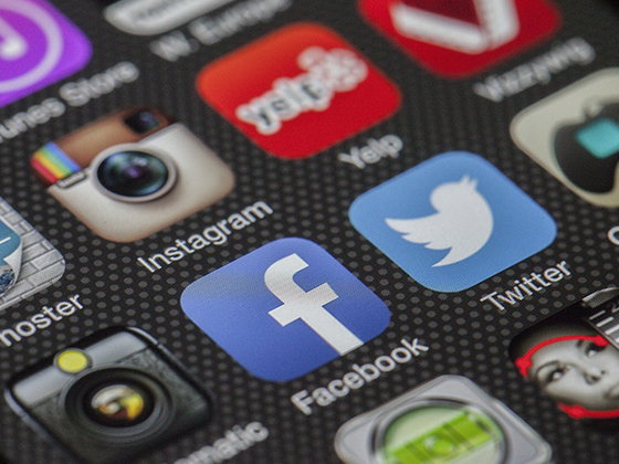 В соцсетях стало больше мата после его запрета в России